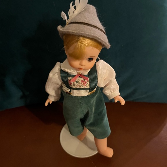 Madame Alexander dolls. Collectible. - Picture 9 of 16